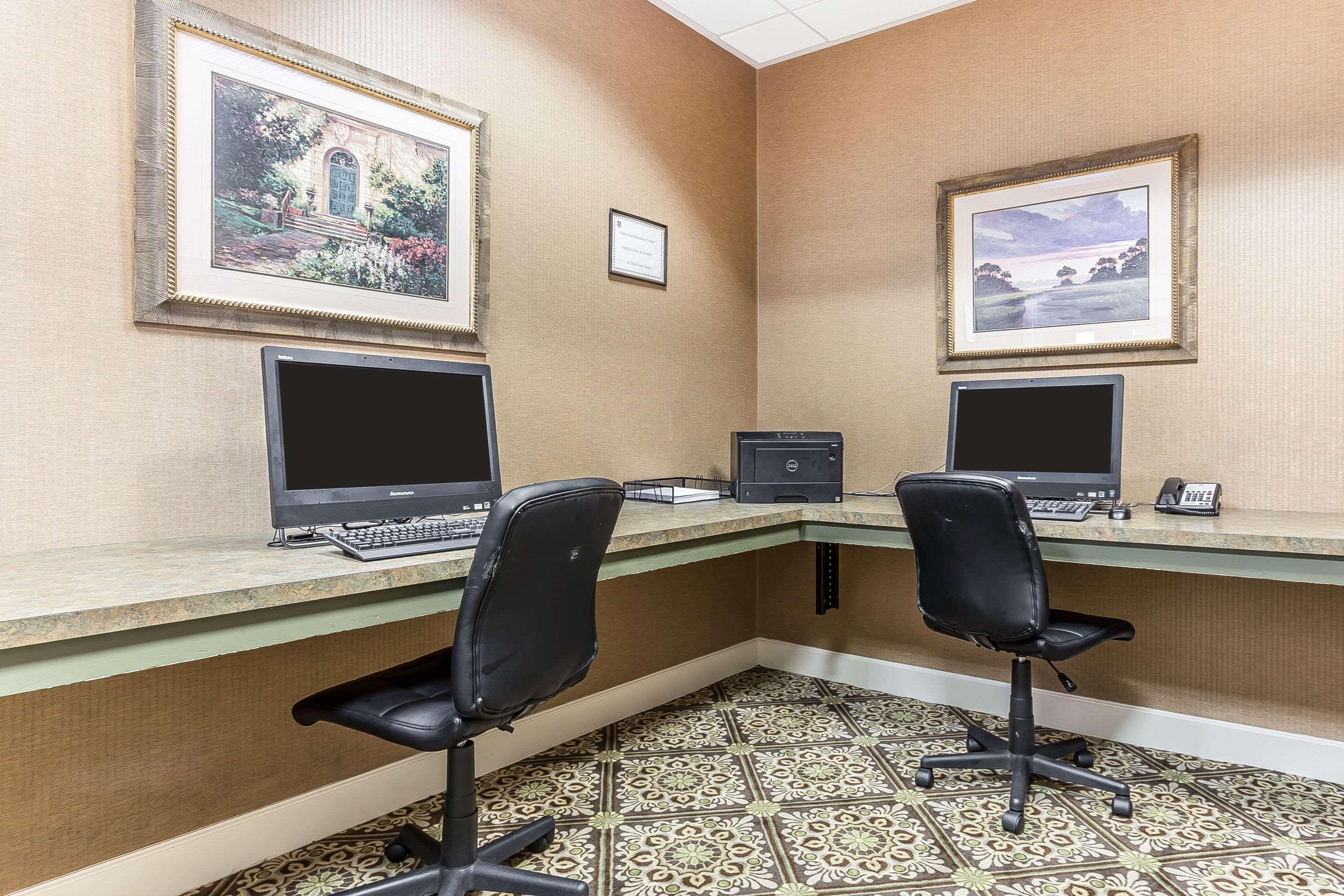 Quality Inn & Suites Georgetown Bagian luar foto