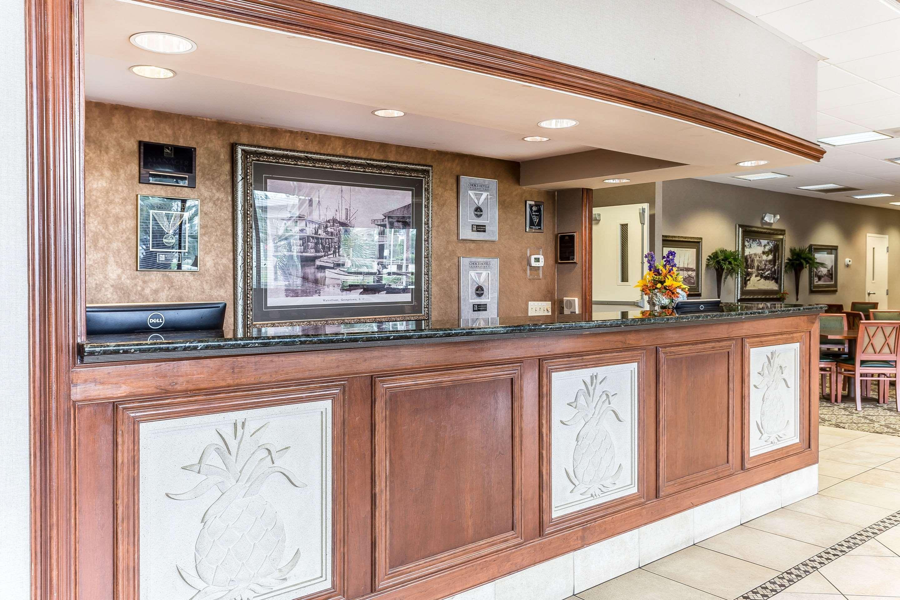 Quality Inn & Suites Georgetown Bagian luar foto