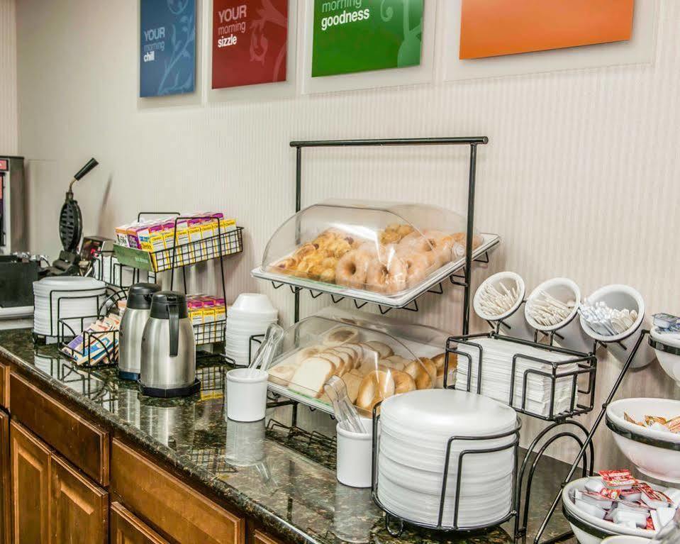 Quality Inn & Suites Georgetown Bagian luar foto